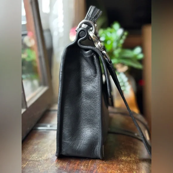 Vintage Coach Willis Bag #9927 - Picture 9 of 15